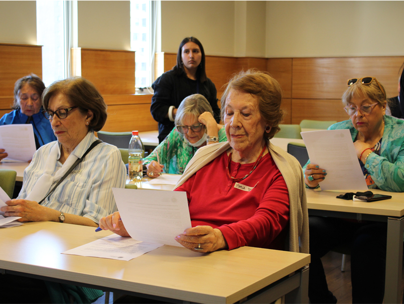 Acción Senior y PUCV Santiago realizaron inédita jornada con adultos mayores